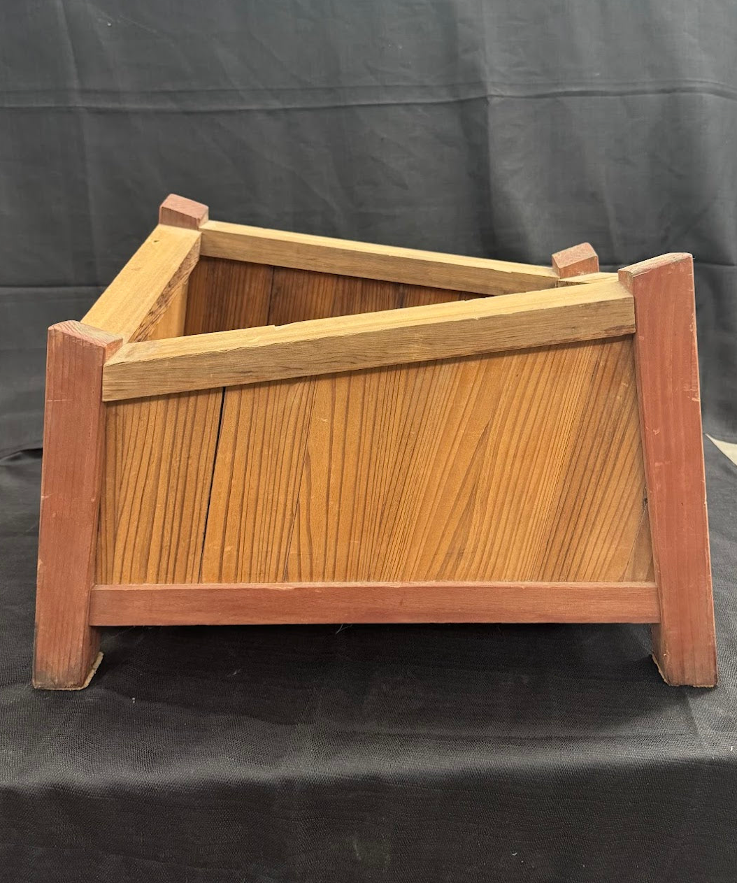 Push Me Pull Me Planter C-3