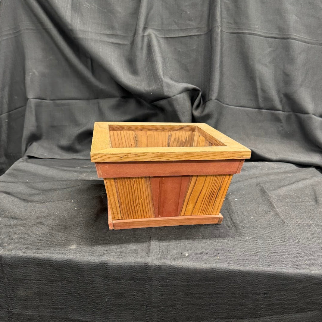 Small Square Planter Box P-10